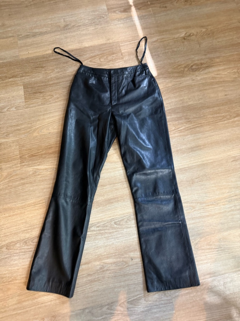 Ellen Tracy Linda Allard Black Leather straight leg pants size 6